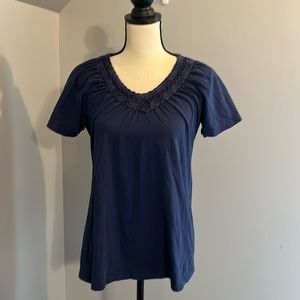 Cute V-neck shirt